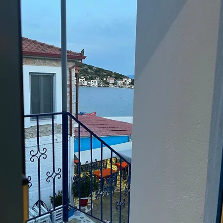 Apartment Anemologio Fine Village Living *